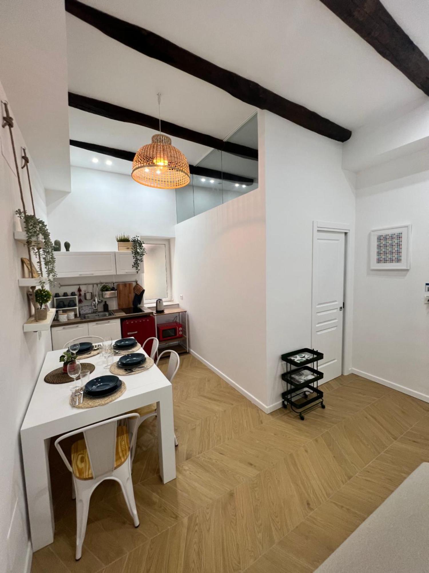 Gennarino Apartments - Panorama Suite With Balcony And Urban Loft Napoli Eksteriør bilde