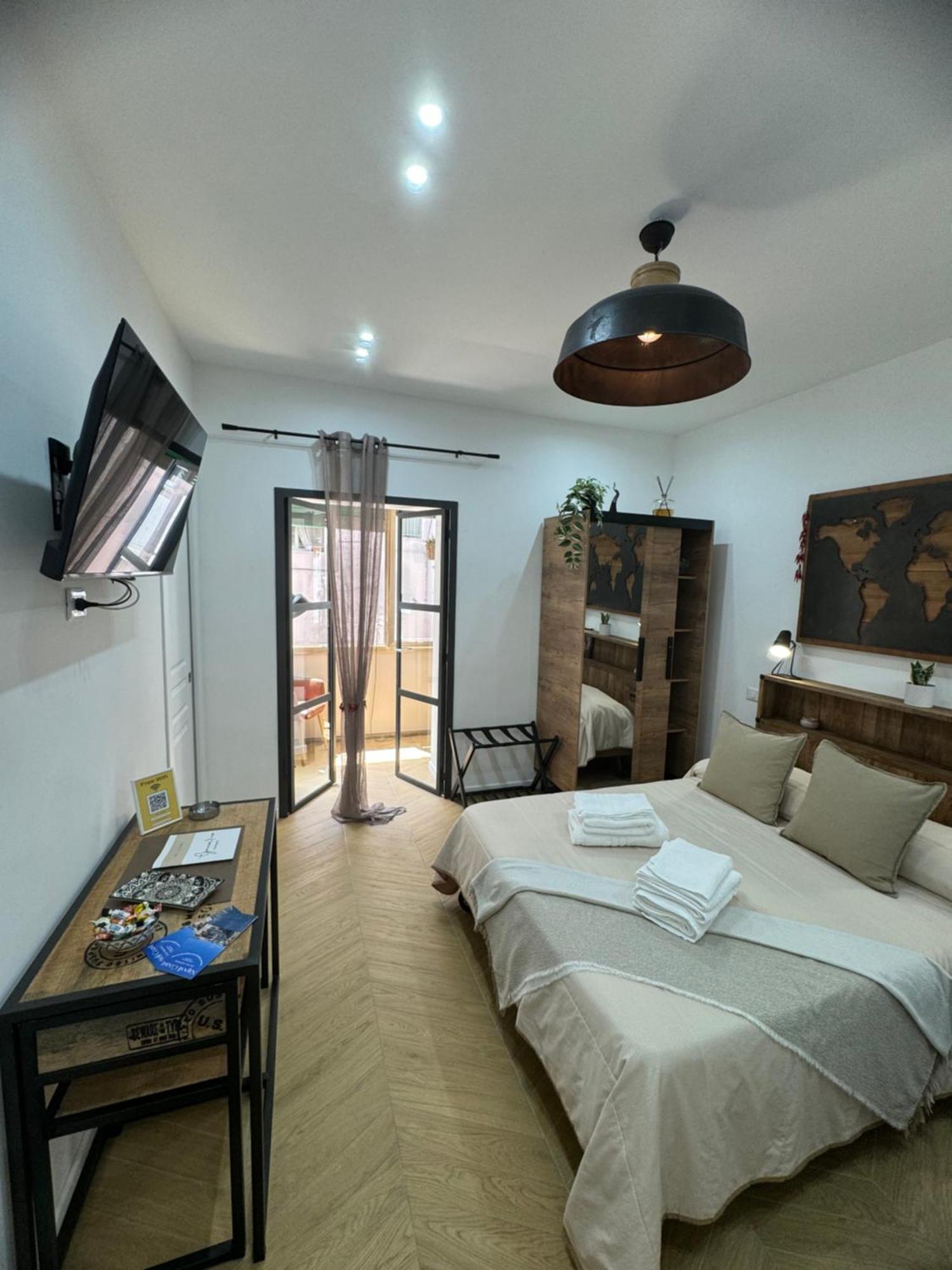Gennarino Apartments - Panorama Suite With Balcony And Urban Loft Napoli Eksteriør bilde